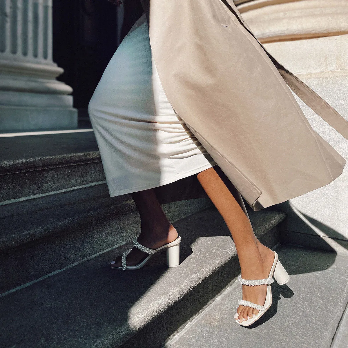 NOEL WIDE HEELS VANILLA PEARLS - re:vita