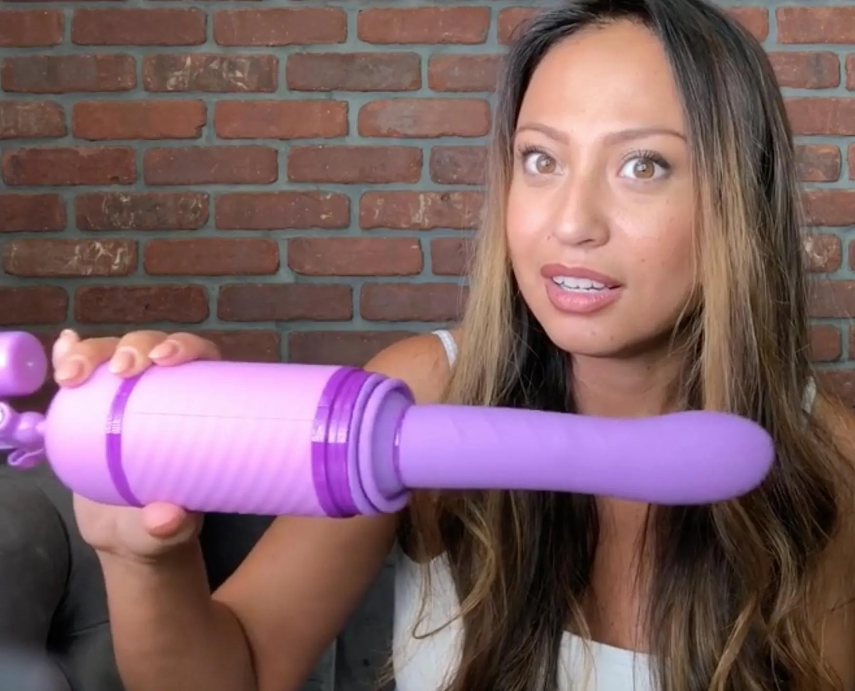 Thrust-Her Thrusting Vibrator