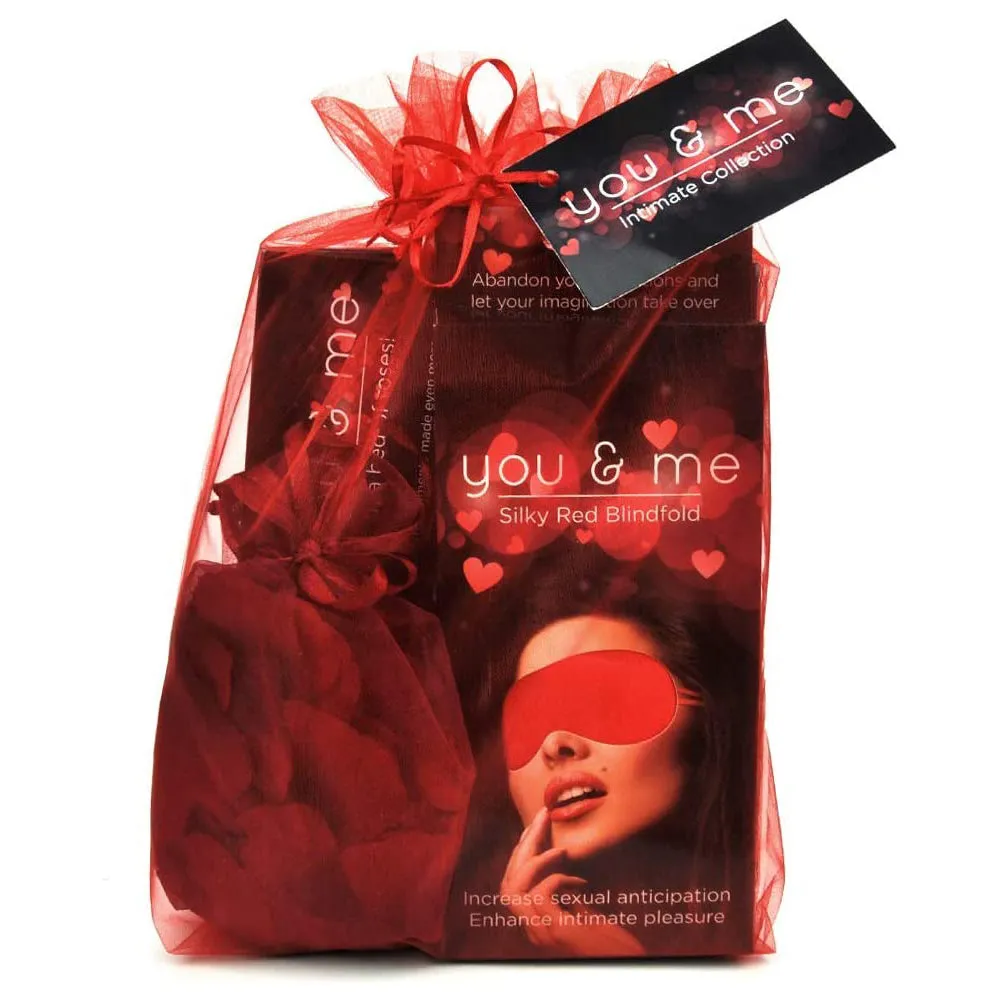 You & Me Game Bundle Kit With Blindfold & Rose Petals